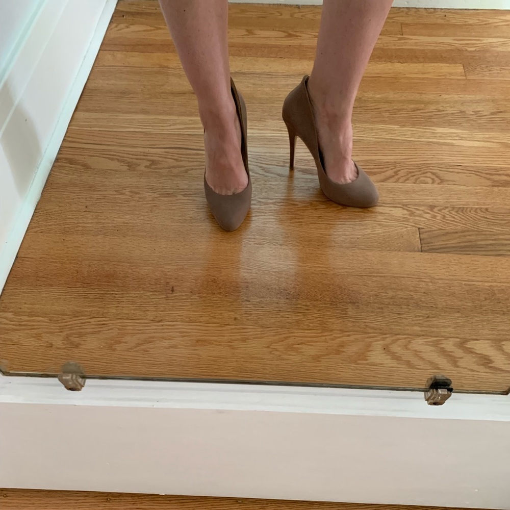 Aldo Womens Taupe Suede High Heel